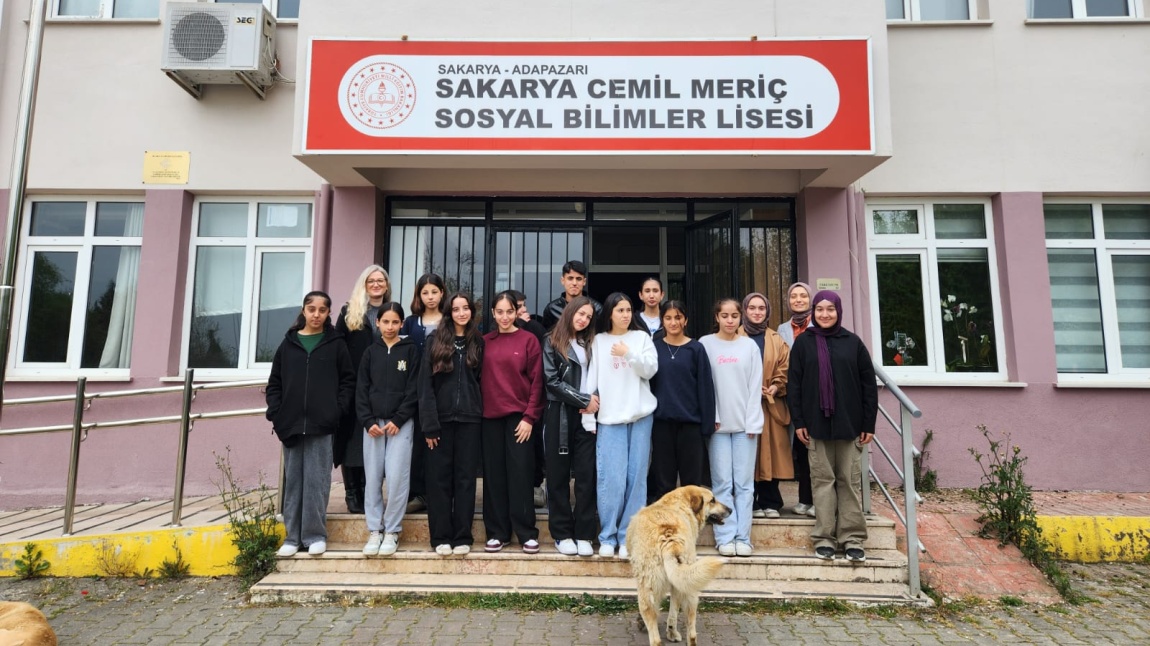Sakarya Cemil Meriç Sosyal Bilimler Lisesi'ne Okul Gezisi Düzenledik